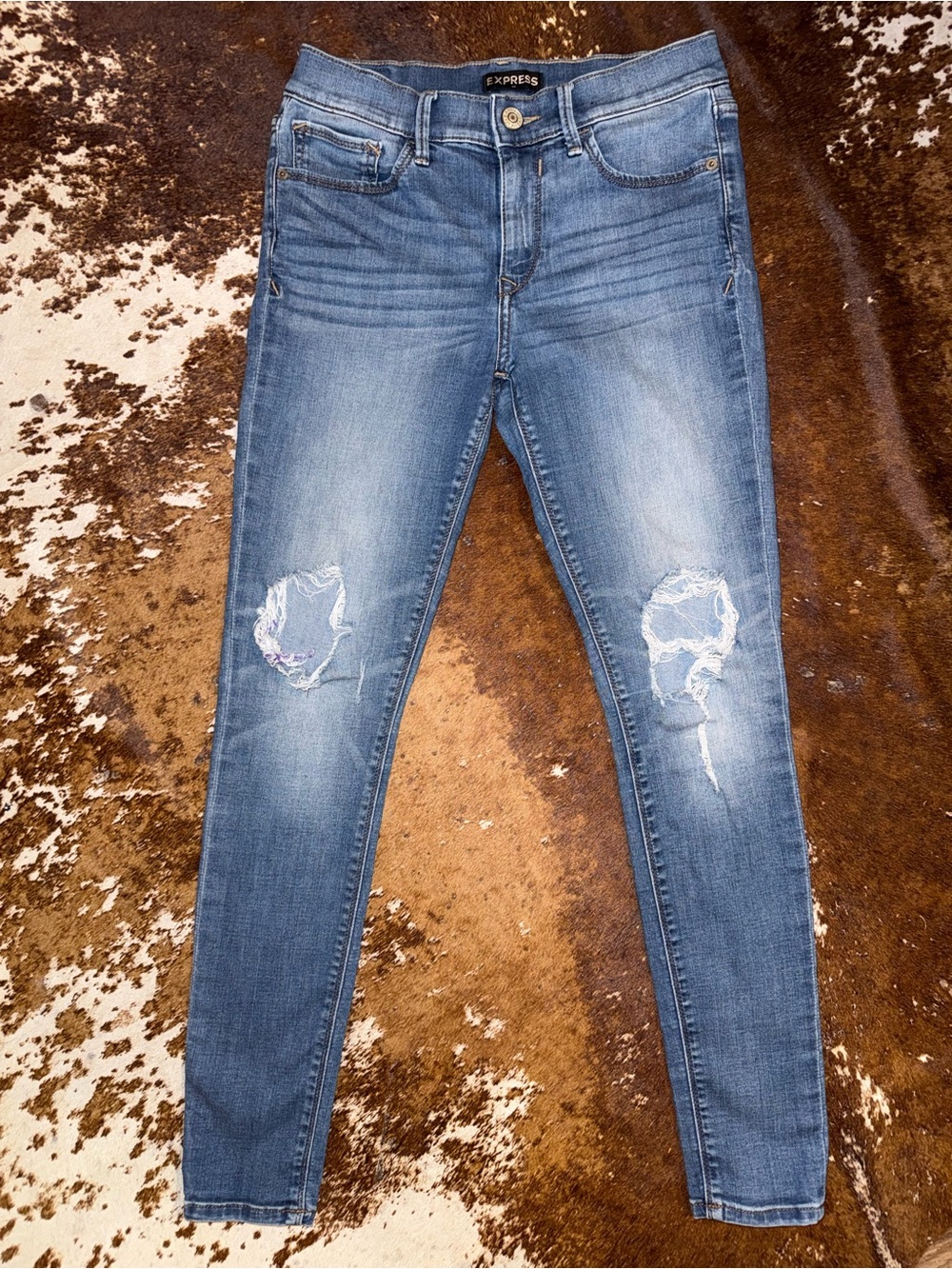 Express Women’s Blue Distressed Skinny Jeans leggings size 6 mid rise